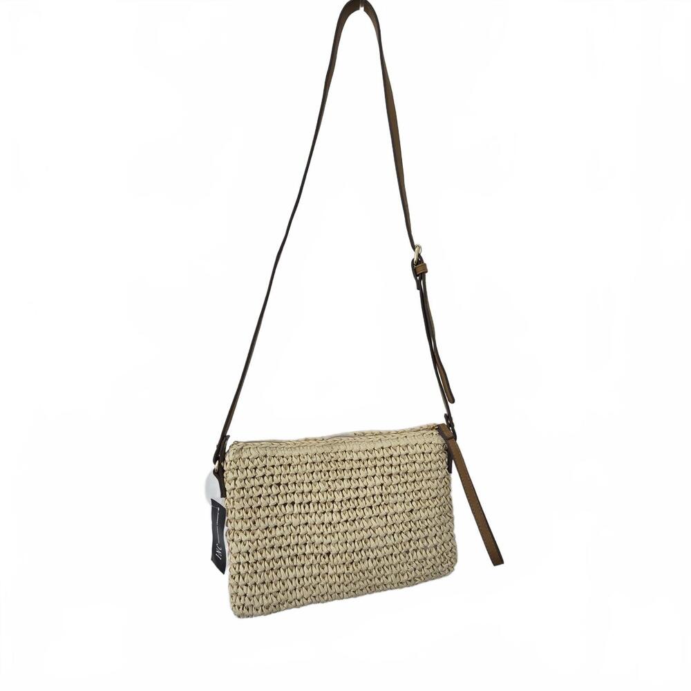 GIVEAWAY - NWT - Colorful Woven Tropical Print Crossbody Bag - Picture 3 of 4